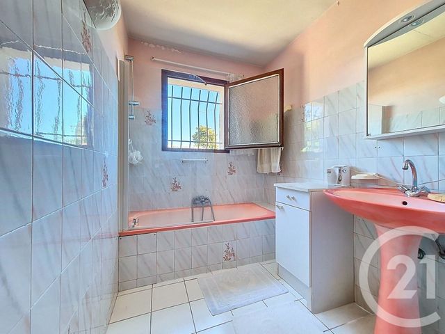 Afficher la photo en grand maison à vendre - 3 pièces - 88.34 m2 - CAGNES SUR MER - 06 - PROVENCE-ALPES-COTE-D-AZUR - Century 21 Villas D'Azur