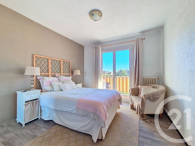 Appartement F2 à vendre - 2 pièces - 52.02 m2 - CAGNES SUR MER - 06 - PROVENCE-ALPES-COTE-D-AZUR - Century 21 Villas D'Azur