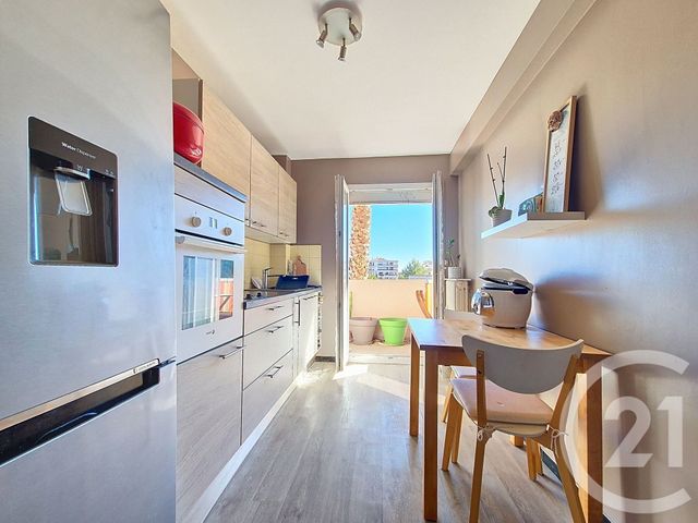 Appartement F2 à vendre - 2 pièces - 52.02 m2 - CAGNES SUR MER - 06 - PROVENCE-ALPES-COTE-D-AZUR - Century 21 Villas D'Azur