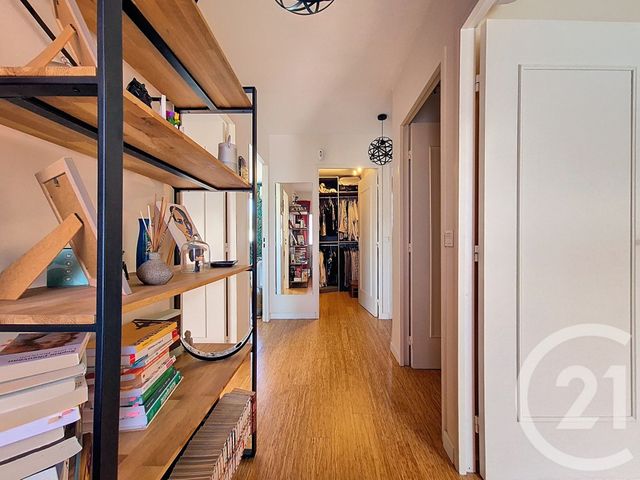 maison à vendre - 5 pièces - 164.96 m2 - VILLENEUVE LOUBET - 06 - PROVENCE-ALPES-COTE-D-AZUR - Century 21 Villas D'Azur