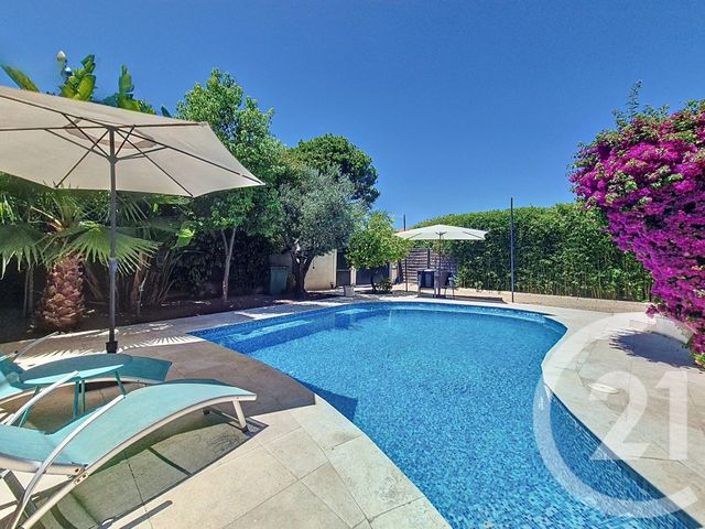 maison à vendre - 5 pièces - 164.96 m2 - VILLENEUVE LOUBET - 06 - PROVENCE-ALPES-COTE-D-AZUR - Century 21 Villas D'Azur