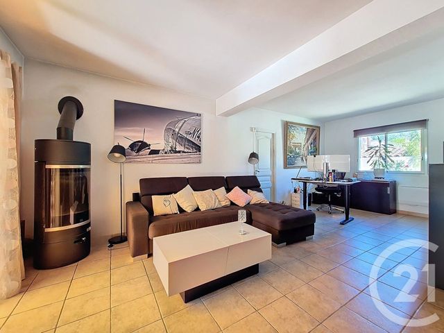 maison à vendre - 5 pièces - 164.96 m2 - VILLENEUVE LOUBET - 06 - PROVENCE-ALPES-COTE-D-AZUR - Century 21 Villas D'Azur