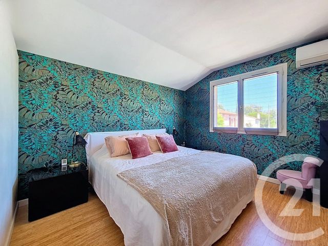 maison à vendre - 5 pièces - 164.96 m2 - VILLENEUVE LOUBET - 06 - PROVENCE-ALPES-COTE-D-AZUR - Century 21 Villas D'Azur