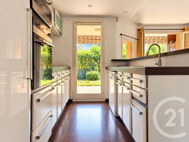 Appartement F3 à vendre - 3 pièces - 60.73 m2 - CAGNES SUR MER - 06 - PROVENCE-ALPES-COTE-D-AZUR - Century 21 Villas D'Azur