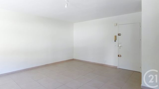 Afficher la photo en grand Appartement F1 à vendre - 1 pièce - 33.0 m2 - CAGNES SUR MER - 06 - PROVENCE-ALPES-COTE-D-AZUR - Century 21 Villas D'Azur