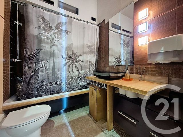 Appartement F4 à vendre - 4 pièces - 114.04 m2 - NICE - 06 - PROVENCE-ALPES-COTE-D-AZUR - Century 21 Villas D'Azur