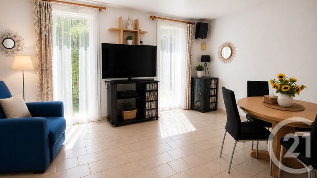 maison à vendre - 6 pièces - 98.96 m2 - VILLENEUVE LOUBET - 06 - PROVENCE-ALPES-COTE-D-AZUR - Century 21 Villas D'Azur