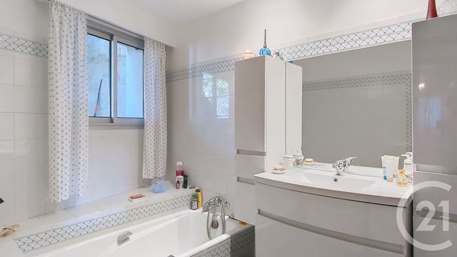 maison à vendre - 5 pièces - 141.0 m2 - CAGNES SUR MER - 06 - PROVENCE-ALPES-COTE-D-AZUR - Century 21 Villas D'Azur