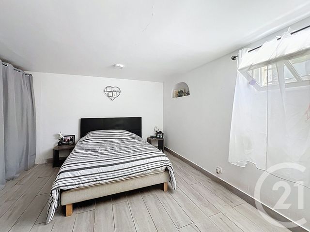 maison à vendre - 8 pièces - 247.44 m2 - VALLAURIS - 06 - PROVENCE-ALPES-COTE-D-AZUR - Century 21 Villas D'Azur