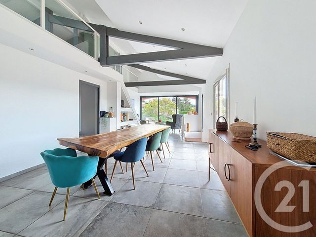 maison à vendre - 6 pièces - 310.0 m2 - VILLENEUVE LOUBET - 06 - PROVENCE-ALPES-COTE-D-AZUR - Century 21 Villas D'Azur