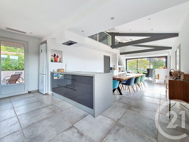 maison à vendre - 6 pièces - 310.0 m2 - VILLENEUVE LOUBET - 06 - PROVENCE-ALPES-COTE-D-AZUR - Century 21 Villas D'Azur