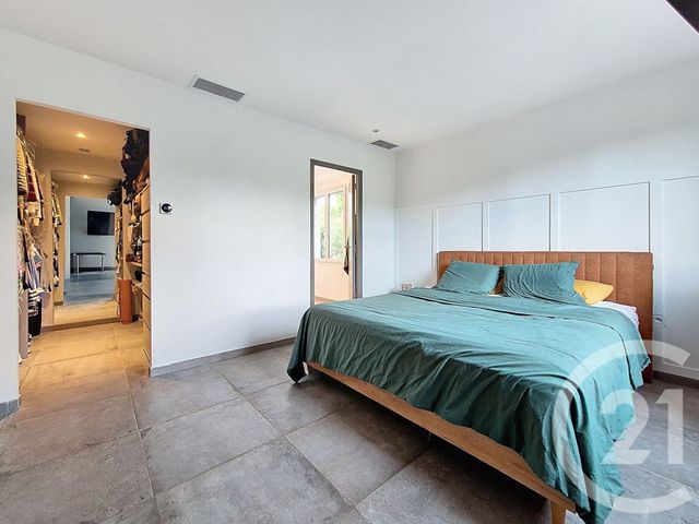 maison à vendre - 6 pièces - 310.0 m2 - VILLENEUVE LOUBET - 06 - PROVENCE-ALPES-COTE-D-AZUR - Century 21 Villas D'Azur