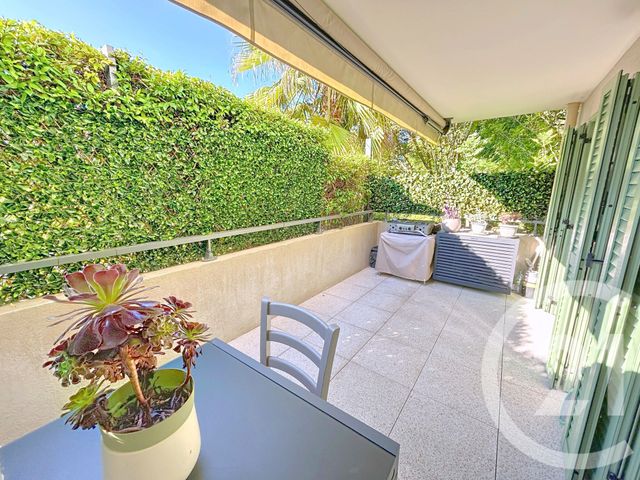 Appartement T3 à vendre - 3 pièces - 64.2 m2 - LA COLLE SUR LOUP - 06 - PROVENCE-ALPES-COTE-D-AZUR - Century 21 Villas D'Azur