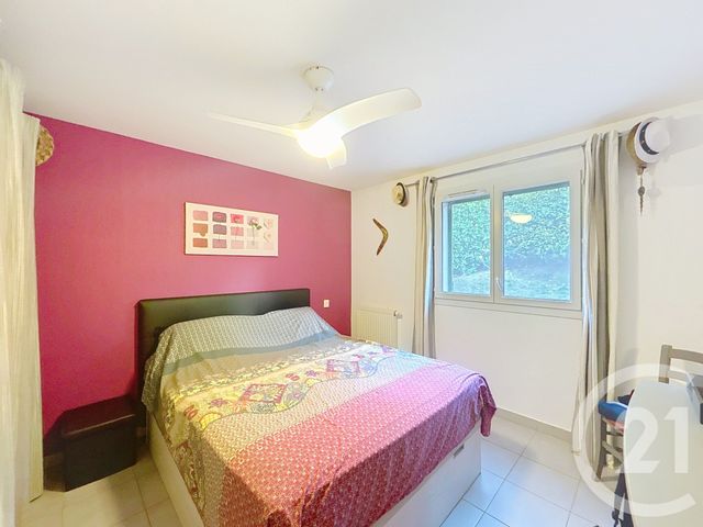 Appartement T3 à vendre - 3 pièces - 64.2 m2 - LA COLLE SUR LOUP - 06 - PROVENCE-ALPES-COTE-D-AZUR - Century 21 Villas D'Azur