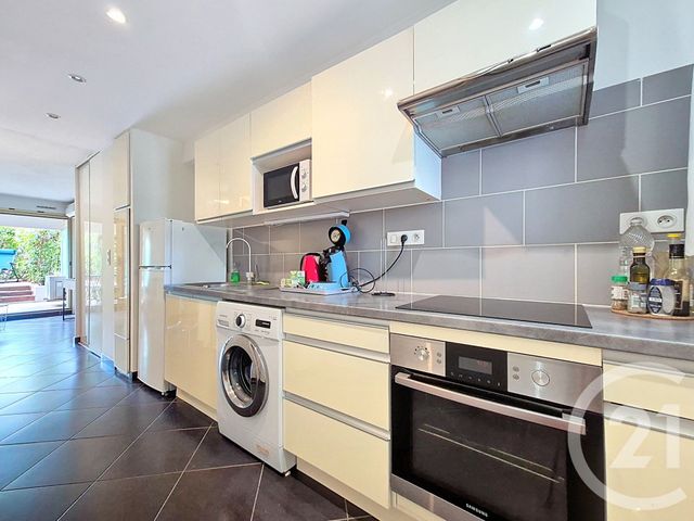 Appartement F1 à vendre - 1 pièce - 24.36 m2 - VILLENEUVE LOUBET - 06 - PROVENCE-ALPES-COTE-D-AZUR - Century 21 Villas D'Azur