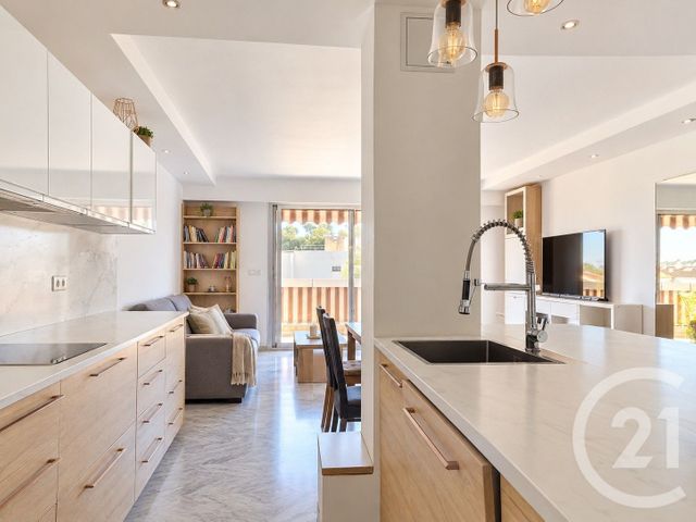 Appartement F4 à vendre - 4 pièces - 82.95 m2 - CAGNES SUR MER - 06 - PROVENCE-ALPES-COTE-D-AZUR - Century 21 Villas D'Azur