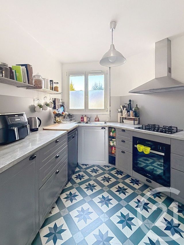 Appartement F3 à vendre - 3 pièces - 77.27 m2 - CAGNES SUR MER - 06 - PROVENCE-ALPES-COTE-D-AZUR - Century 21 Villas D'Azur