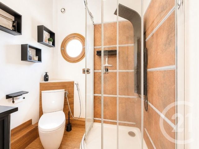 maison à vendre - 5 pièces - 198.35 m2 - VILLENEUVE LOUBET - 06 - PROVENCE-ALPES-COTE-D-AZUR - Century 21 Villas D'Azur