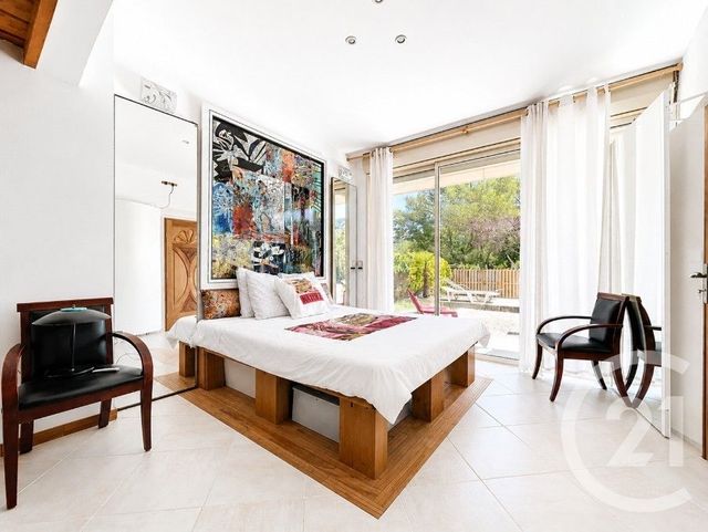 maison à vendre - 5 pièces - 198.35 m2 - VILLENEUVE LOUBET - 06 - PROVENCE-ALPES-COTE-D-AZUR - Century 21 Villas D'Azur