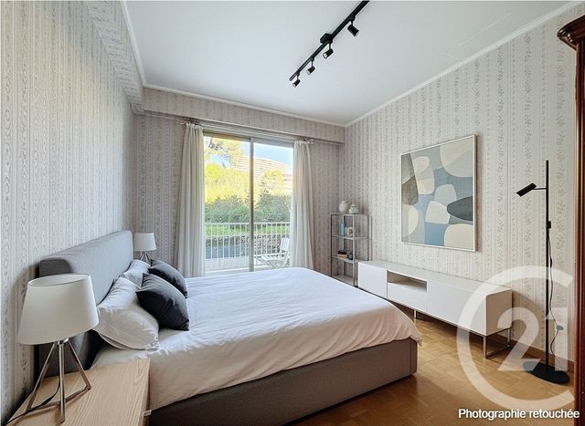 Appartement F3 bis à vendre - 4 pièces - 90.07 m2 - CAGNES SUR MER - 06 - PROVENCE-ALPES-COTE-D-AZUR - Century 21 Villas D'Azur