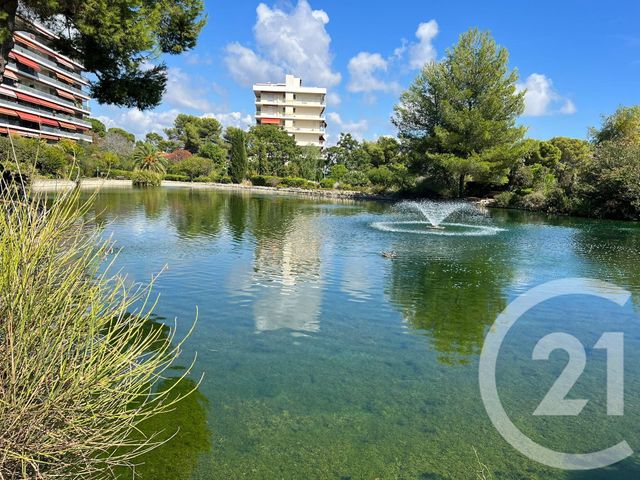 Appartement F3 bis à vendre - 4 pièces - 90.07 m2 - CAGNES SUR MER - 06 - PROVENCE-ALPES-COTE-D-AZUR - Century 21 Villas D'Azur