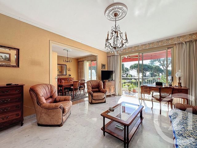 Appartement F3 bis à vendre - 4 pièces - 90.07 m2 - CAGNES SUR MER - 06 - PROVENCE-ALPES-COTE-D-AZUR - Century 21 Villas D'Azur