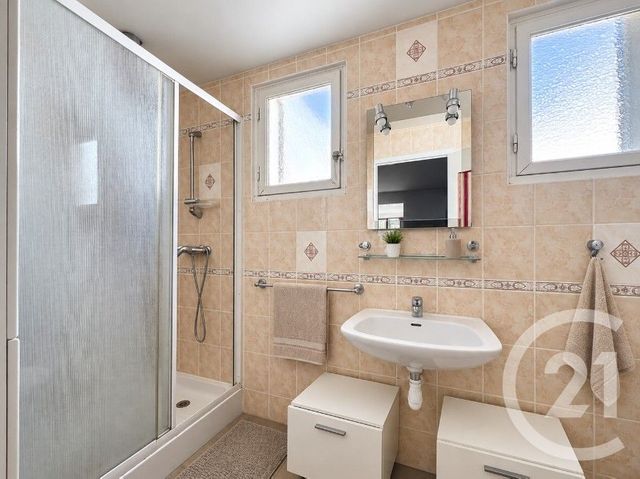 maison à vendre - 3 pièces - 70.13 m2 - VILLENEUVE LOUBET - 06 - PROVENCE-ALPES-COTE-D-AZUR - Century 21 Villas D'Azur