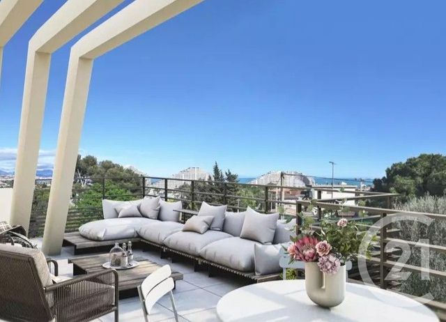 Appartement F4 à vendre - 4 pièces - 75.85 m2 - VILLENEUVE LOUBET - 06 - PROVENCE-ALPES-COTE-D-AZUR - Century 21 Villas D'Azur