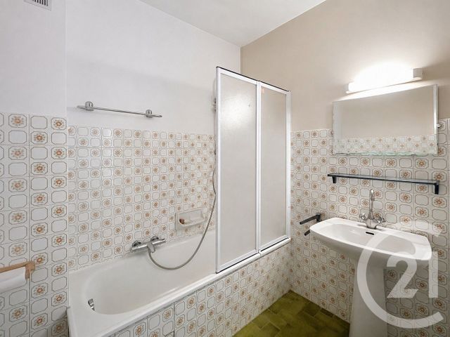 Appartement F2 à vendre - 2 pièces - 37.91 m2 - VILLENEUVE LOUBET - 06 - PROVENCE-ALPES-COTE-D-AZUR - Century 21 Villas D'Azur
