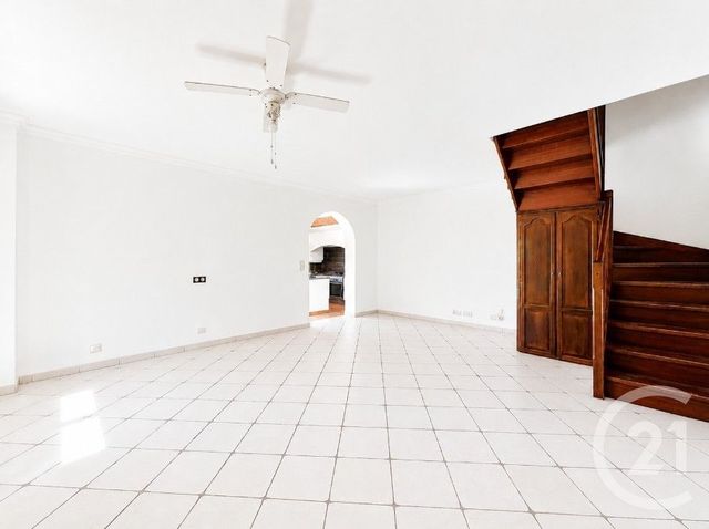 maison à vendre - 5 pièces - 117.0 m2 - VILLENEUVE LOUBET - 06 - PROVENCE-ALPES-COTE-D-AZUR - Century 21 Villas D'Azur