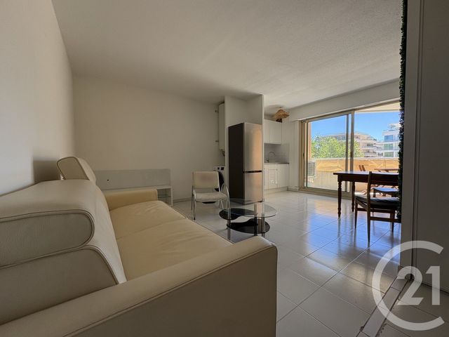 Appartement F2 à vendre - 2 pièces - 39.14 m2 - CAGNES SUR MER - 06 - PROVENCE-ALPES-COTE-D-AZUR - Century 21 Villas D'Azur