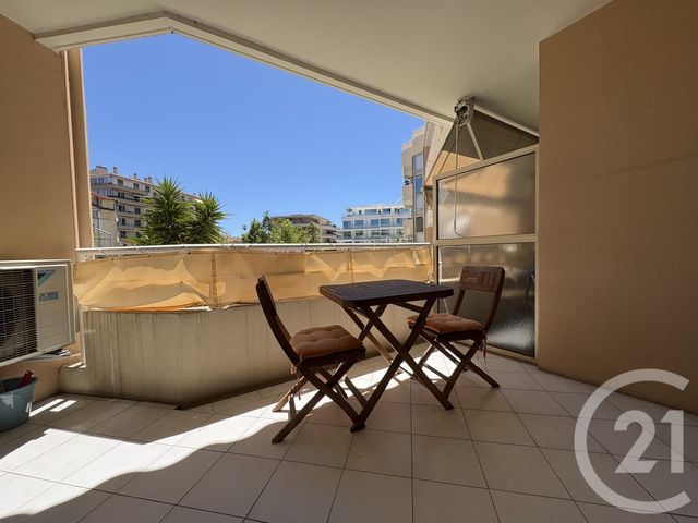 Appartement F2 à vendre CAGNES SUR MER