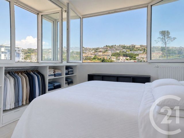 Appartement F4 à vendre - 4 pièces - 74.13 m2 - NICE - 06 - PROVENCE-ALPES-COTE-D-AZUR - Century 21 Villas D'Azur