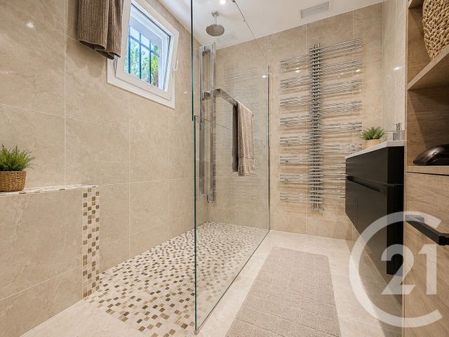 maison à vendre - 4 pièces - 90.0 m2 - VILLENEUVE LOUBET - 06 - PROVENCE-ALPES-COTE-D-AZUR - Century 21 Villas D'Azur
