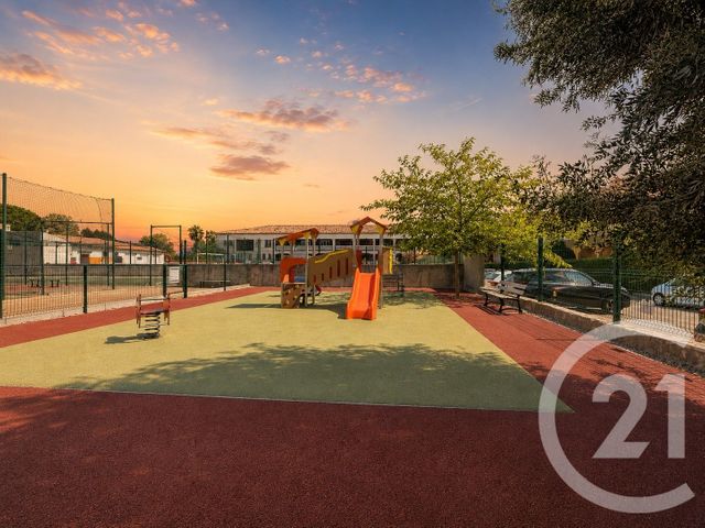 maison à vendre - 4 pièces - 90.0 m2 - VILLENEUVE LOUBET - 06 - PROVENCE-ALPES-COTE-D-AZUR - Century 21 Villas D'Azur