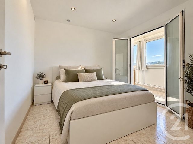 Appartement T3 à vendre - 3 pièces - 70.0 m2 - NICE - 06 - PROVENCE-ALPES-COTE-D-AZUR - Century 21 Villas D'Azur