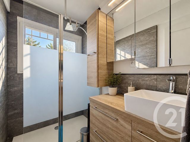 Appartement T3 à vendre - 3 pièces - 70.0 m2 - NICE - 06 - PROVENCE-ALPES-COTE-D-AZUR - Century 21 Villas D'Azur