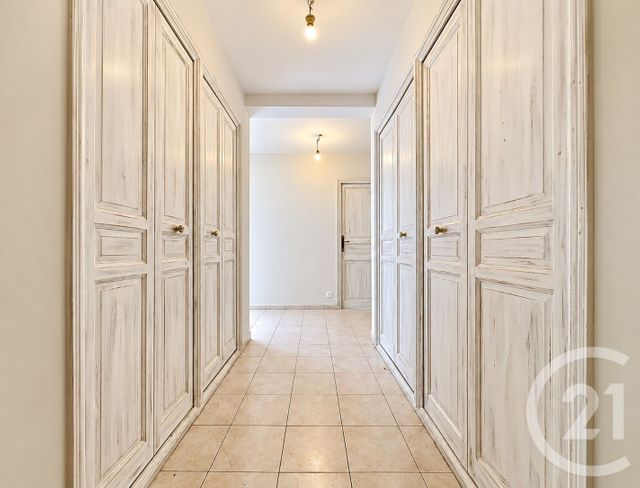 Appartement F3 à vendre - 3 pièces - 86.74 m2 - VENCE - 06 - PROVENCE-ALPES-COTE-D-AZUR - Century 21 Villas D'Azur