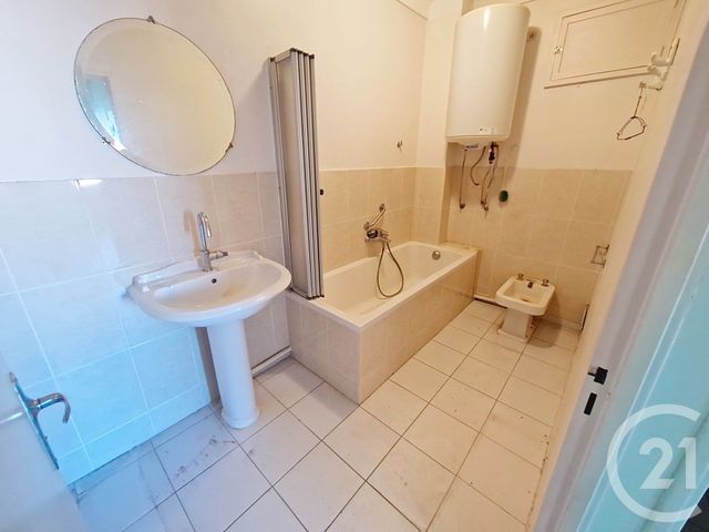 Appartement F3 à vendre - 3 pièces - 62.4 m2 - CAGNES SUR MER - 06 - PROVENCE-ALPES-COTE-D-AZUR - Century 21 Villas D'Azur