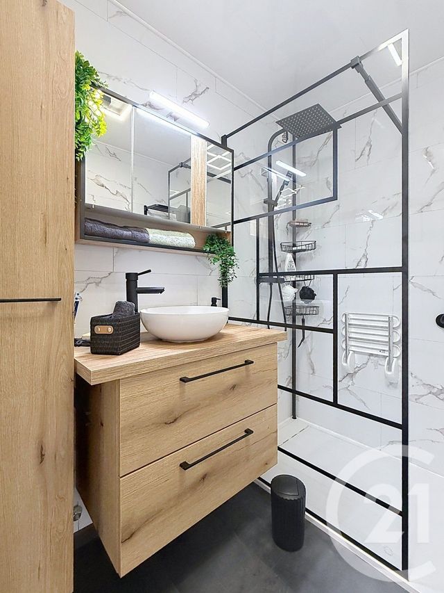 Appartement F3 à vendre - 3 pièces - 76.0 m2 - CAGNES SUR MER - 06 - PROVENCE-ALPES-COTE-D-AZUR - Century 21 Villas D'Azur