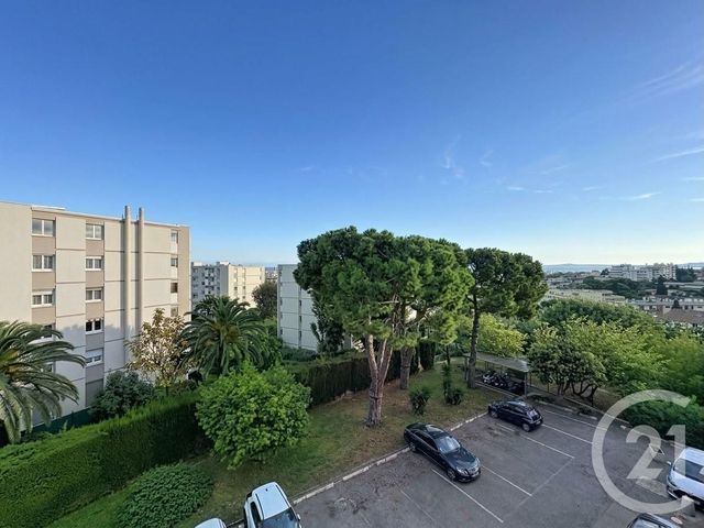 Appartement F3 à vendre - 3 pièces - 56.08 m2 - CAGNES SUR MER - 06 - PROVENCE-ALPES-COTE-D-AZUR - Century 21 Villas D'Azur