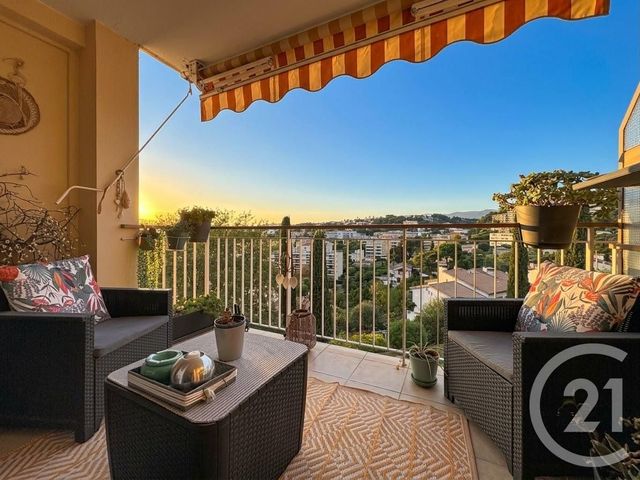 Appartement F3 à vendre CAGNES SUR MER
