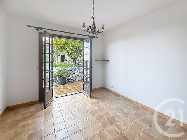 maison à vendre - 5 pièces - 124.19 m2 - ST LAURENT DU VAR - 06 - PROVENCE-ALPES-COTE-D-AZUR - Century 21 Villas D'Azur