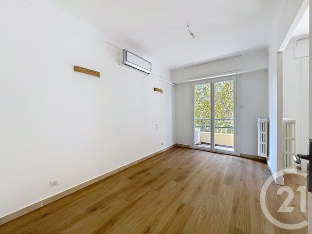 Appartement F2 bis à vendre - 3 pièces - 65.88 m2 - CAGNES SUR MER - 06 - PROVENCE-ALPES-COTE-D-AZUR - Century 21 Villas D'Azur