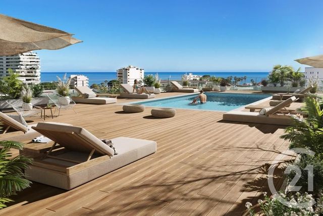 Appartement F4 à vendre - 4 pièces - 113.38 m2 - VILLENEUVE LOUBET - 06 - PROVENCE-ALPES-COTE-D-AZUR - Century 21 Villas D'Azur