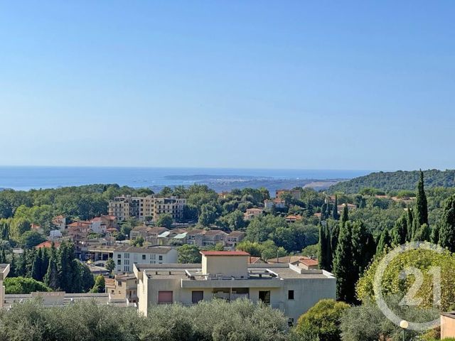 Appartement T3 à vendre - 3 pièces - 61.1 m2 - VENCE - 06 - PROVENCE-ALPES-COTE-D-AZUR - Century 21 Villas D'Azur