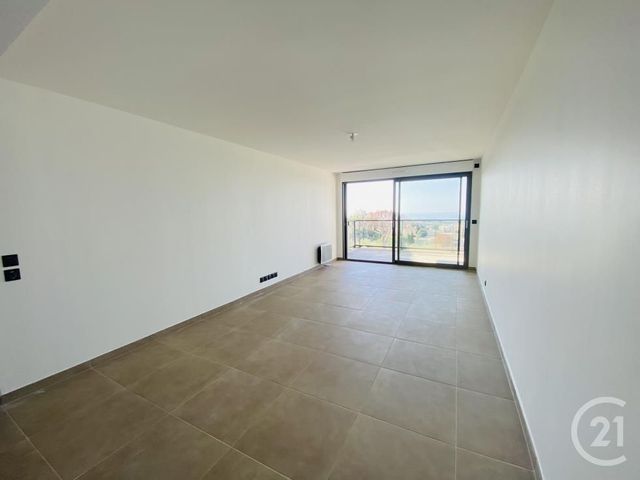 Appartement T3 à vendre - 3 pièces - 61.1 m2 - VENCE - 06 - PROVENCE-ALPES-COTE-D-AZUR - Century 21 Villas D'Azur