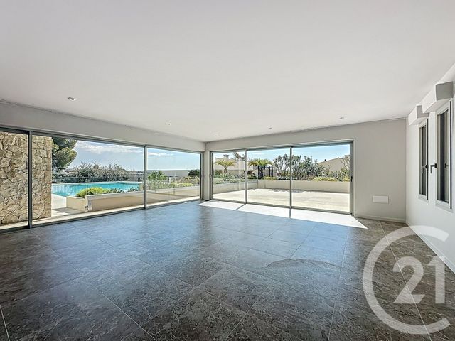 Appartement F4 à vendre - 4 pièces - 200.19 m2 - CAGNES SUR MER - 06 - PROVENCE-ALPES-COTE-D-AZUR - Century 21 Villas D'Azur