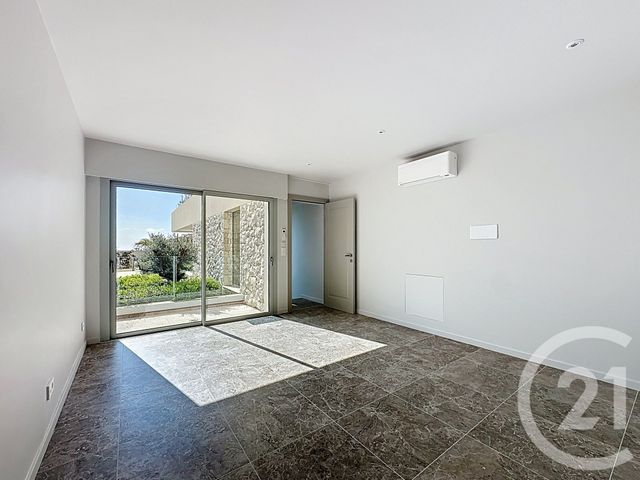 Appartement F4 à vendre - 4 pièces - 200.19 m2 - CAGNES SUR MER - 06 - PROVENCE-ALPES-COTE-D-AZUR - Century 21 Villas D'Azur