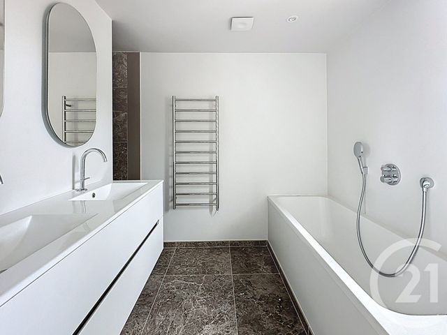 Appartement F4 à vendre - 4 pièces - 141.0 m2 - CAGNES SUR MER - 06 - PROVENCE-ALPES-COTE-D-AZUR - Century 21 Villas D'Azur